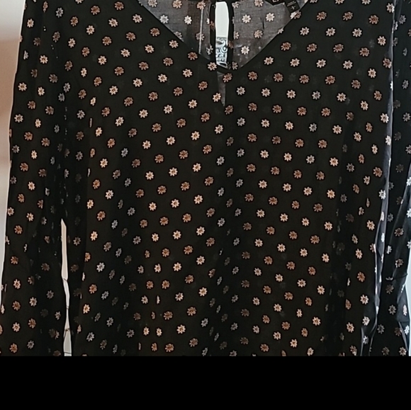 Express Bell Sleeve Y2K  NWOT BOHO Top - Picture 2 of 7